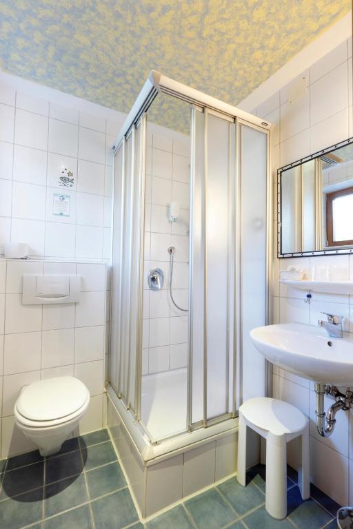 Hotel Pension Stern Бад Бухау Стая снимка